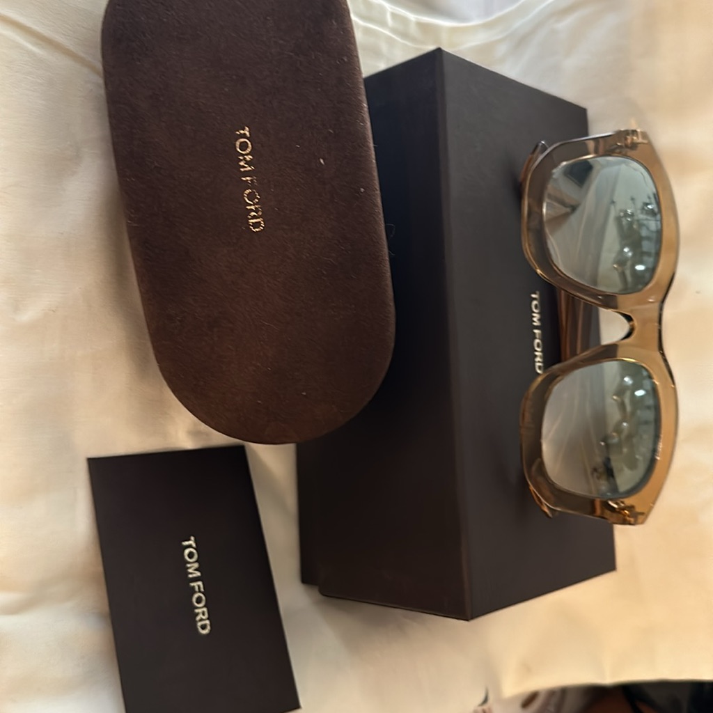 Authentic Tom Ford Mirrored Lenses Sunglasses/ Women